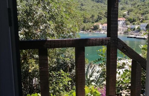 Okuklje Apartment | Calm lagoon at sea