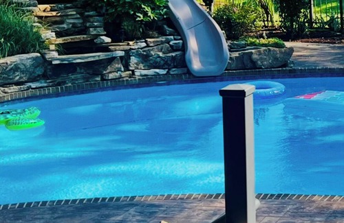 Cullman House | Calm Mini Farm w/Organic soy/gluten free Eggs & private Poolside Oasis