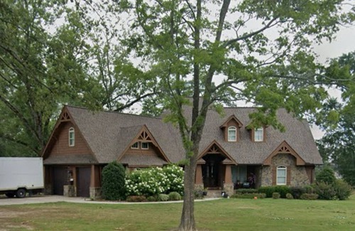 Cullman House | Calm Mini Farm w/Organic soy/gluten free Eggs & private Poolside Oasis