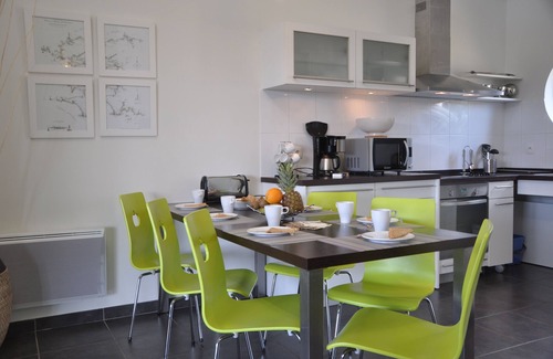 Ploumoguer Villa | Calm, Nature, and the Sea, the ideal setting for your vacation! near Le Conquet!