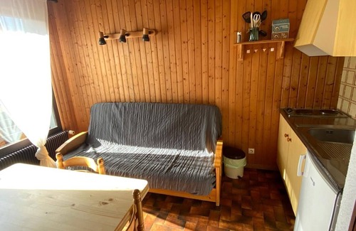 Thollon-les-Memises Apartment | calm nature and tranquility