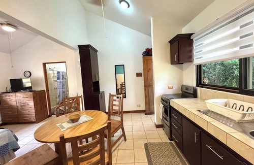 Santa Barbara Condo | Calm & Palms Second Floor Studio