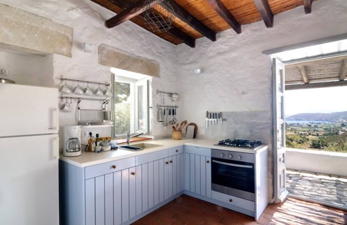 Patmos House | Calm, quiet and charming traditional vacation house by the seaside