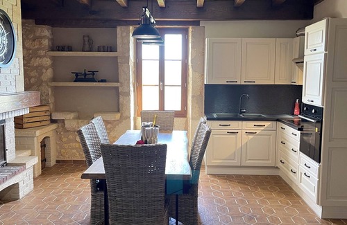 Cuzorn House | Calm, relaxing Gite in refurbished French Barn with exclusive use of great pool