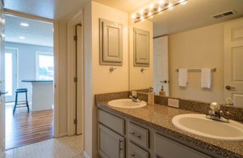 Broomfield House | Calm Stylish Comfort, Quiet Neighborhood