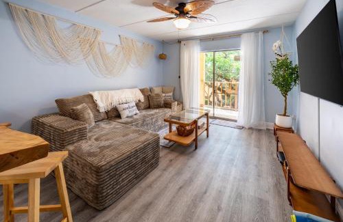 Mary Esther Apartment | Calm Waterside Condo - Views, Pool & Family Fun