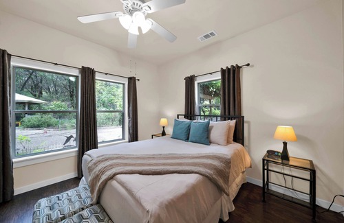 O'Brien Bed & Breakfast | Calming pet friendly getaway nestled by nature off the I-5!