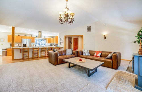Calpine House | Calpine Mountain Retreat w/High-Speed Internet