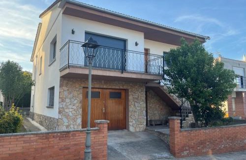 Les Planes d'Hostoles House | Cals Avis de Sau
