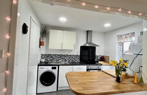 Pleasance Apartment | Calum's Apartment: in Edinburgh city centre