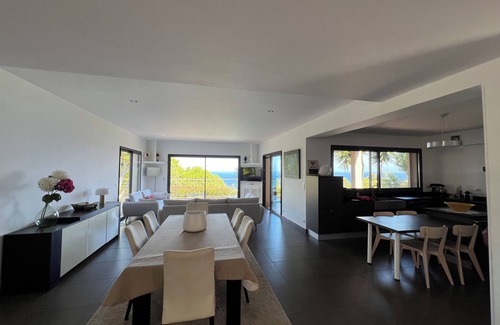 Calvi Villa | CALVI EXCEPTIONAL, UNIQUE, PANORAMIC SEA VIEW, MODERN VILLA, SWIMMING POOL 8 people