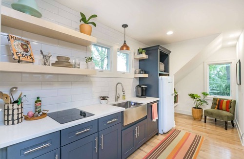 Lockeland Springs House | Calvin Garden Getaway ~ Super Clean ~ 2 Miles to Broadway ~ Heart of 5-Points ~ Quiet ~ Free Parking