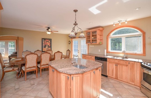 Arden House | Calypso Cottage 4000sq. Foot of Lakefront Real Estate
