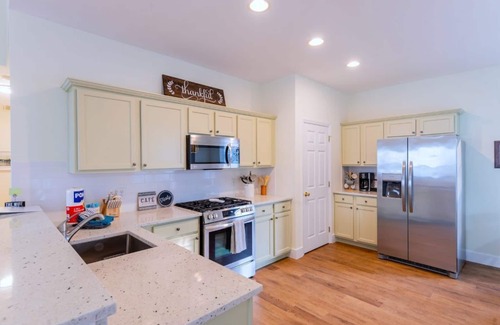 Bluffton House | Calypso Cottage in Old Town Bluffton. In the heart of historic Old Town