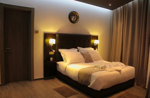 Ain El Turk Hotel | Calypso