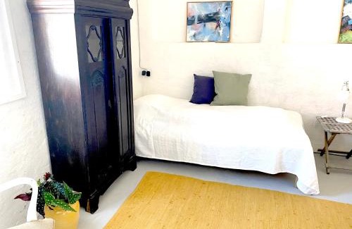 Borre House | Camønogaarden B&B, darksky cabins and events