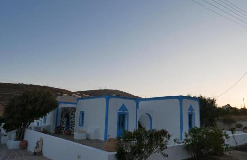Chora Folegandros House | Camares Studios
