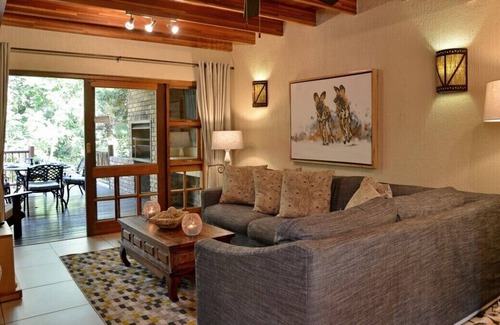 Hazyview House | Cambalala Unit 3 - Luxury Self Catering Vacation Rental In Kruger Park Lodge