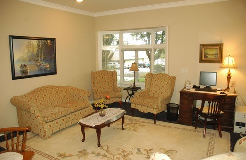 Mount Pleasant Bed & Breakfast | Cambie Lodge B&B