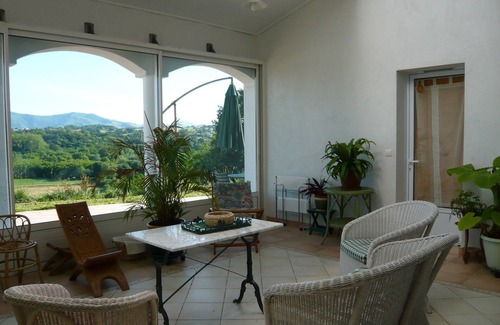 Cambo-les-Bains Apartment | Cambo: 2 rooms all comfort for 2 people - panoramic view.