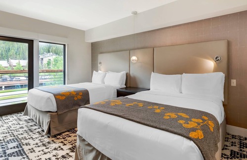 Copper Mountain Village Hotel | Cambria Hotel Copper Mountain