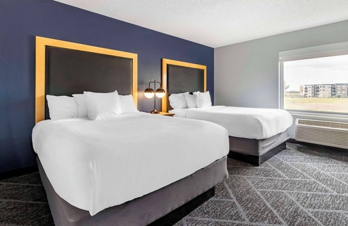 Maple Grove Hotel | Cambria Hotel Minneapolis Maple Grove