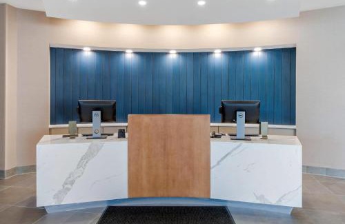 Mount Pleasant Hotel | Cambria Hotel Mount Pleasant - Charleston