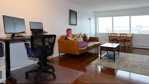 Saskatoon Downtown Apartment | Cambridge 2 BR king gym Near Uni RUH City H
