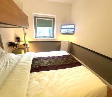 Bradford Hotel | Cambridge Hotel Bradford Central