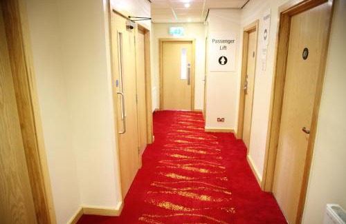 Huddersfield Hotel | Cambridge Hotel