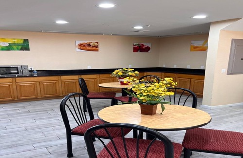 South Oklahoma City Hotel | Cambridge Inn