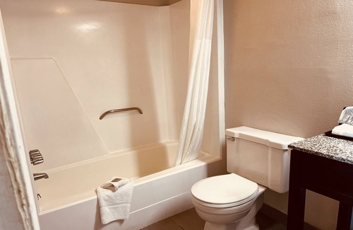 South Oklahoma City Hotel | Cambridge Inn