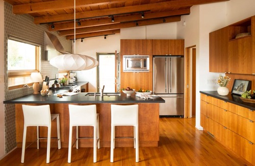 Cardiff-by-the-Sea House | Camden by AvantStay | 5mins to the Beach! Elevated Home w/Pacific Ocean Views