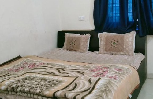 The Mall Road House | Camel view hotel