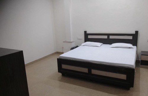 The Mall Road House | Camel view hotel