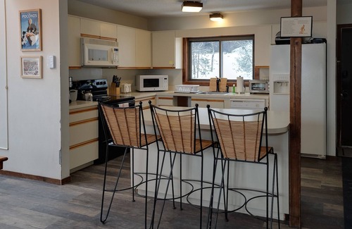 Tannersville Condo | Camelback Condo - Premier Tranquility & Comfort