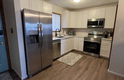 Village at Camelback Condo | Camelback mountain condo with incredible views! Quick walk to the slopes!