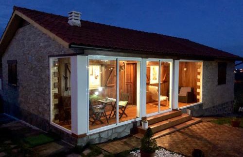 Albuerne House | CAMELIA Casina Rural