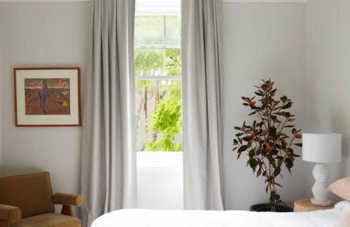 Alexandria Hotel | Camelia Grove Hotel