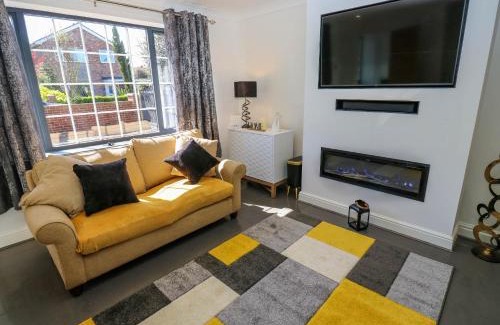 Carlton House | Camellia House