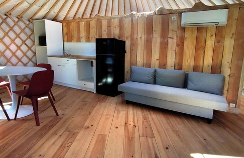 Brugelette Cabin | Camellia is a beautiful yurt 10 minutes walk from Pairi Daiza