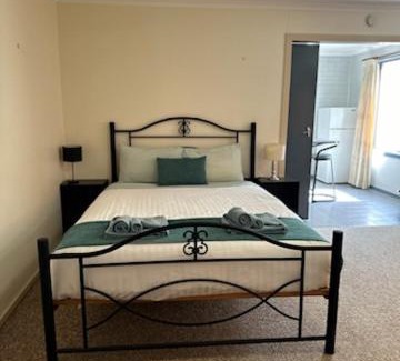 Narrandera Hotel | Camellia Motel