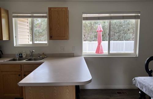 West Jordan House | Camelot Cottage - Private Home