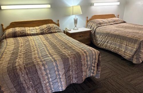 Prince George Hotel | Camelot Court Motel