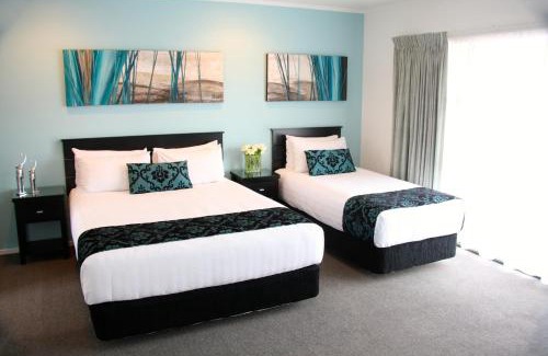 Hamilton North Hotel | Camelot On Ulster
