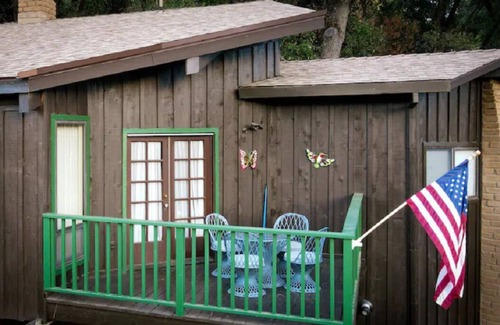 Yosemite Forks House | Camelot Pine Hillside Hideaway - near Yosemite