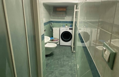 Faenza Apartment | Camera Doppia con Bagno nel Centro Storico di Faenza