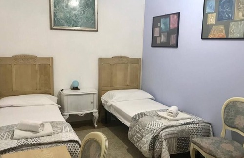Cossato Bed & Breakfast | Camera preziosa matrimoniale