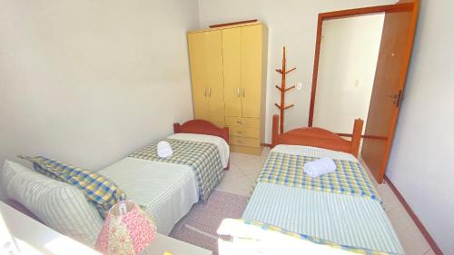 Ingleses Norte Apartment | Caminhe até a praia, refresque-se na piscina