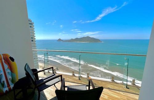 Zona Dorada Apartment | Camino al Mar 1702 Vista al Mar